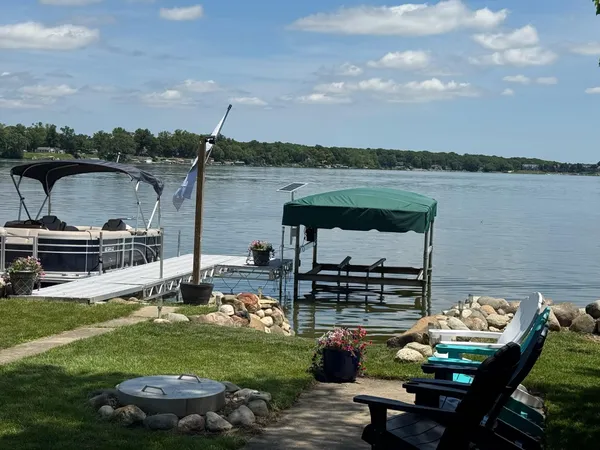 $699,000 | 2225 Lakeshore Drive, Dover, WI 53139