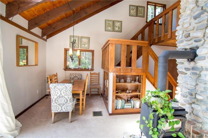 30 Rocky Point Road Stockton Springs, ME 04981 - Photo 14 of 31 Dining area