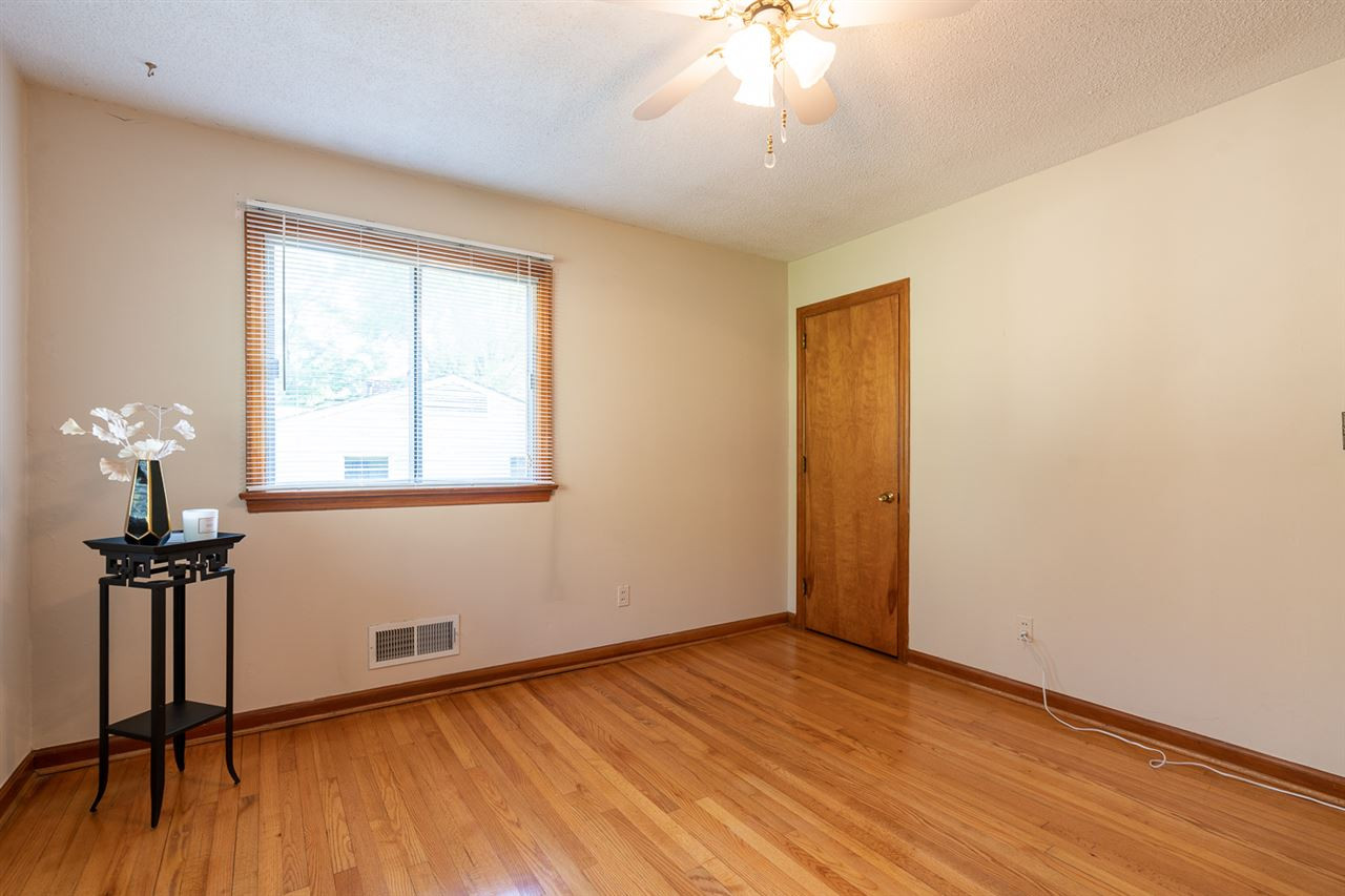 5132 Jeffries Street Raleigh, NC 27606 - Photo 26 of 29 Photo 27