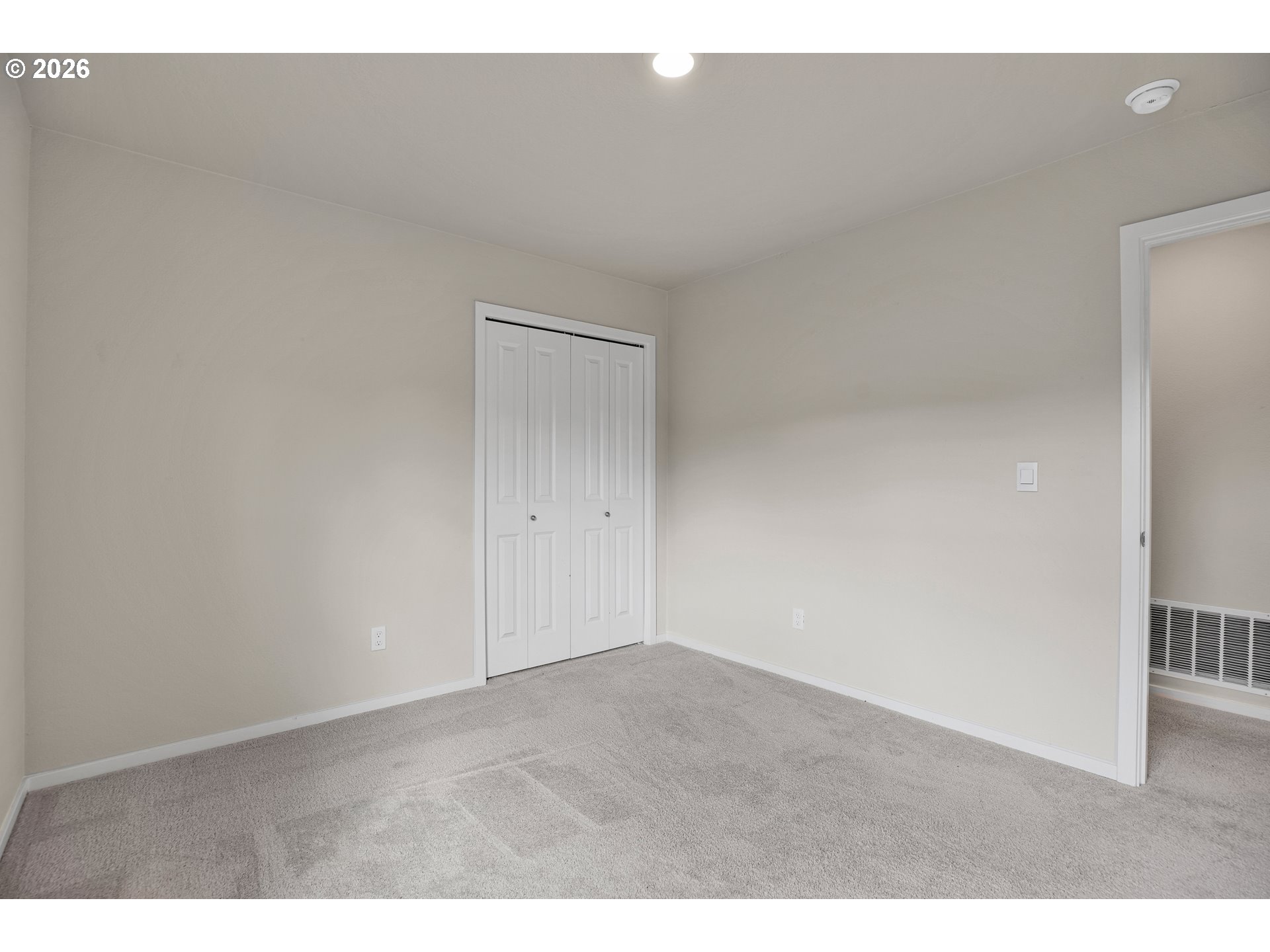 3758 Southwest Redfern Avenue Gresham, OR 97080 - Photo 32 of 47
