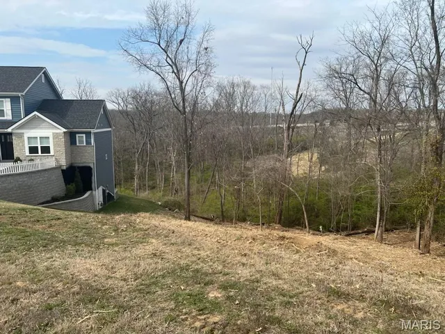 $150,000 | 12685 Alberts Laumeier Court, Sunset Hills, MO 63127