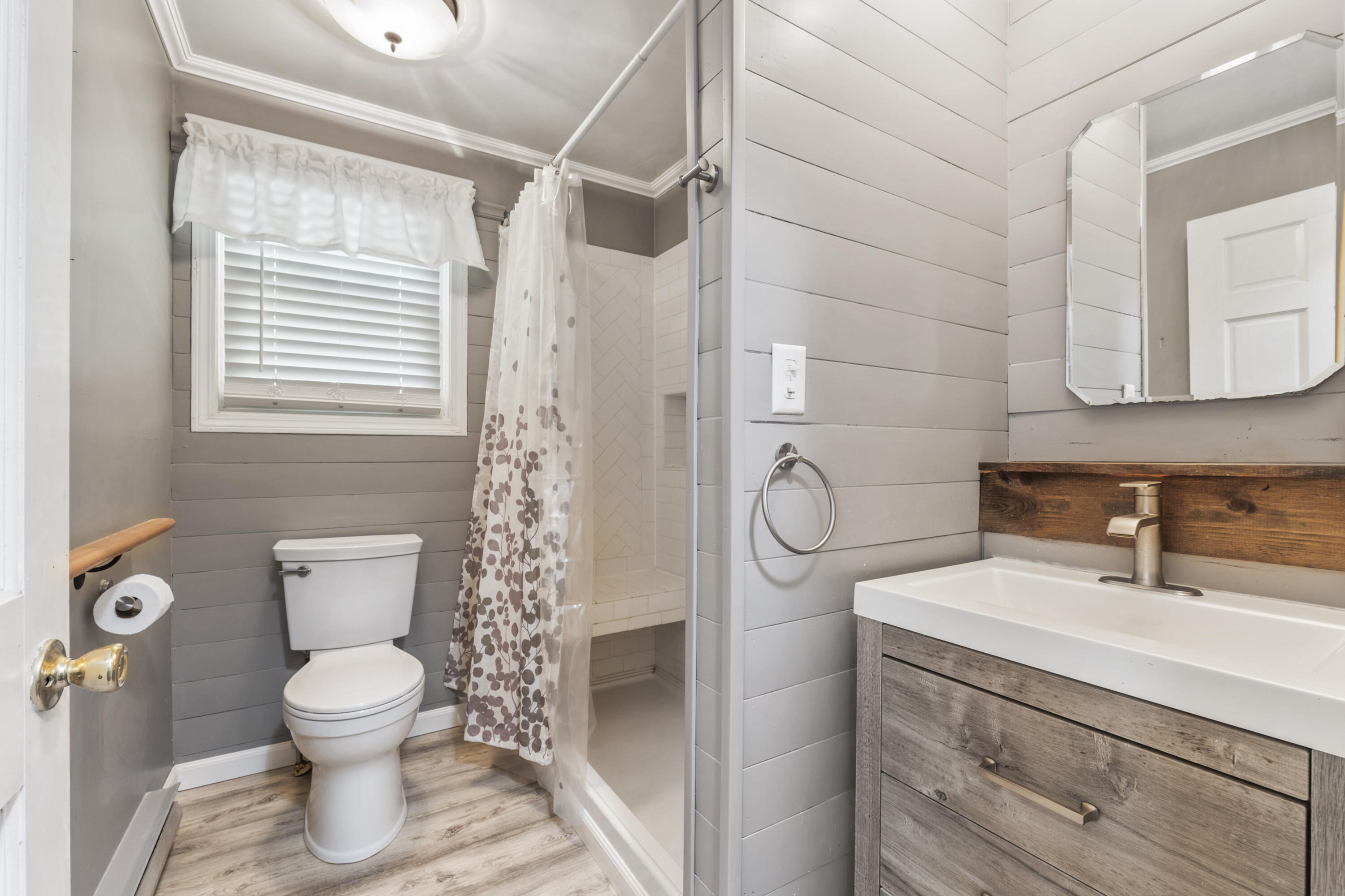 48 Ridlon Road Berwick, ME 03901 - Photo 16 of 59 48 Ridlon Rd_124