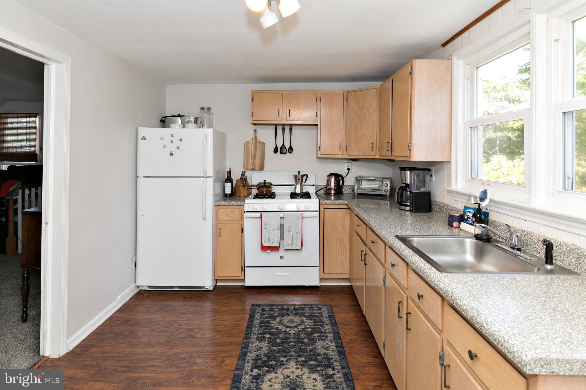400 Stone Road Laurel Springs, NJ 08021 - Photo 12 of 34 Unit 2 Kitchen
