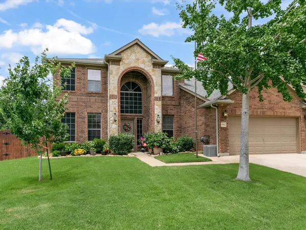 $442,500 | 9312 Marble Falls Drive, Arlington, TX 76002