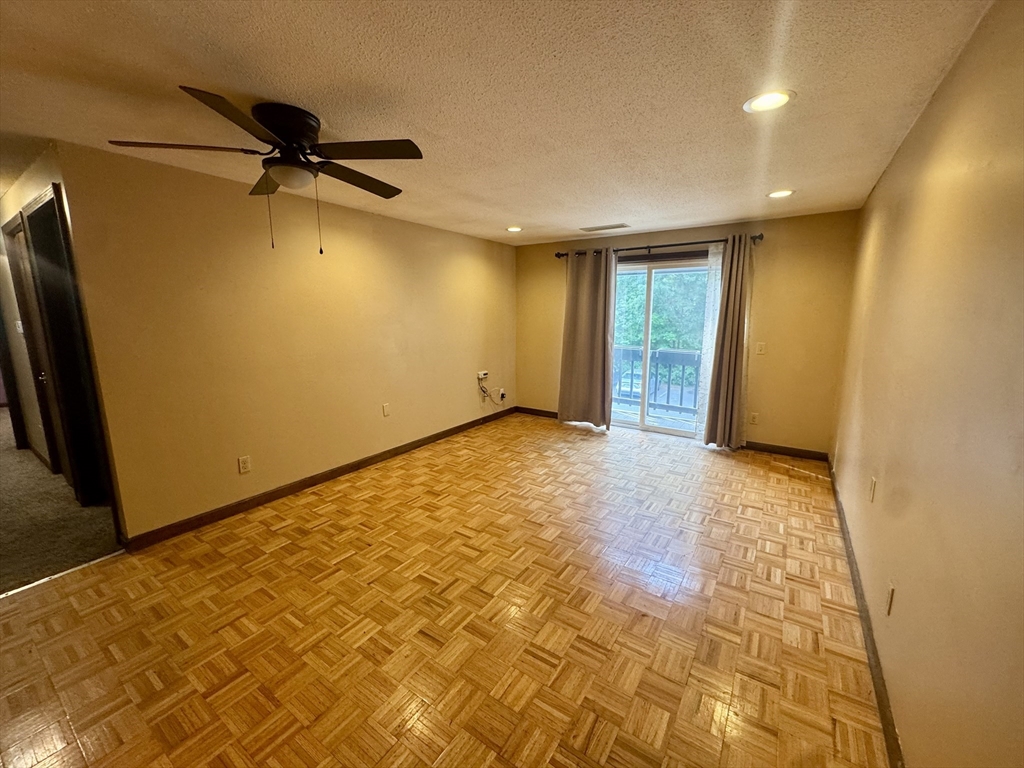 1940 Phillips Road, Unit 25 New Bedford, MA 02745 - Photo 6 of 22
