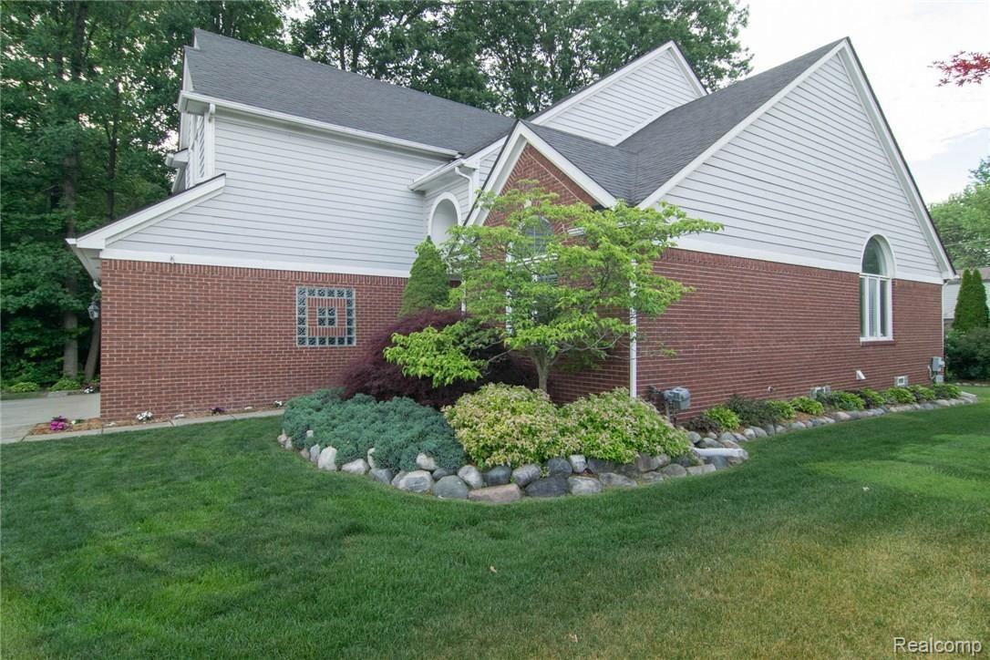 17376 Cross Winds Road Livonia, MI 48152 - Photo 3 of 61 DSC_1169.jpg