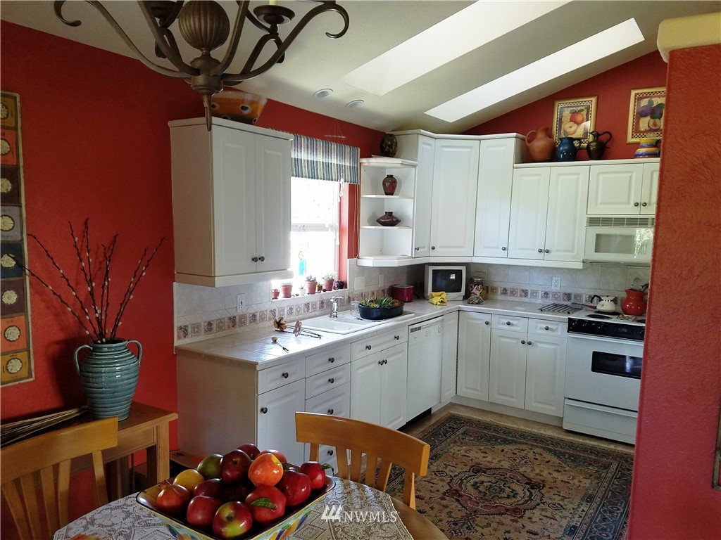 547 Davis Lake Road Morton, WA 98356 - Photo 5 of 22 Gallery Image 5