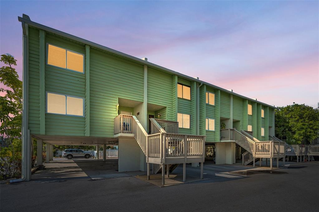 318 Windrush Boulevard, Unit 10 Indian Rocks Beach, FL 33785 - Photo 17 of 88