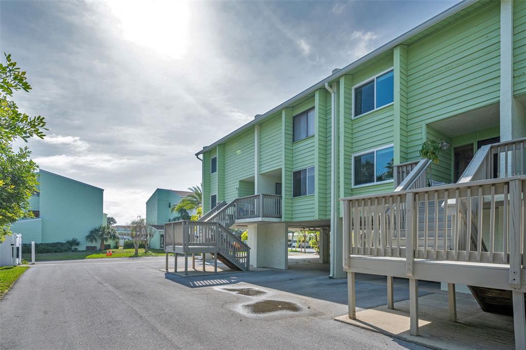 318 Windrush Boulevard, Unit 10 Indian Rocks Beach, FL 33785 - Photo 4 of 88