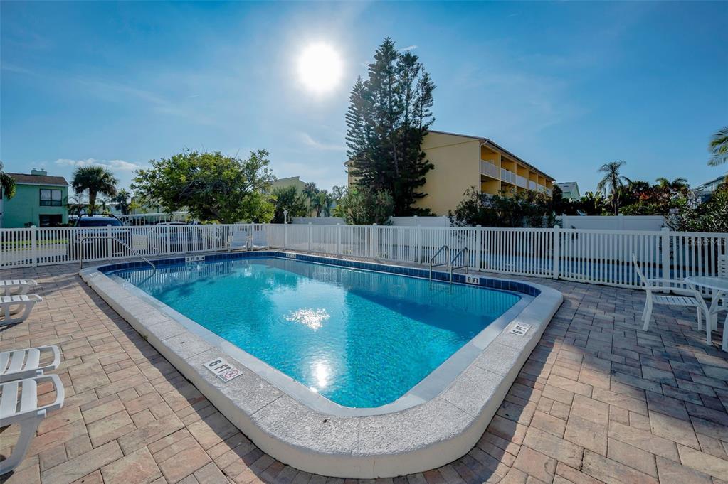 318 Windrush Boulevard, Unit 10 Indian Rocks Beach, FL 33785 - Photo 7 of 88