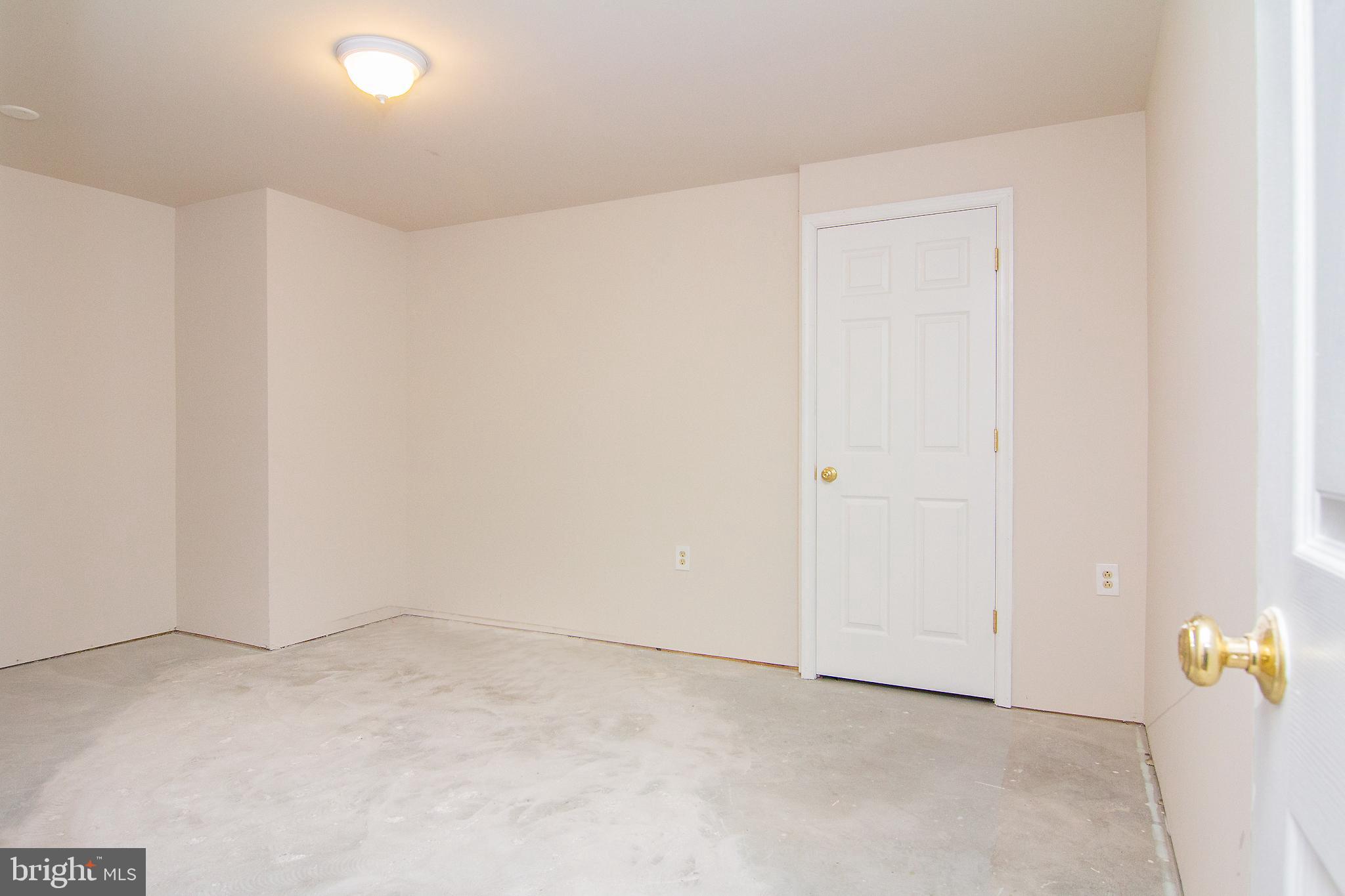 7315 Woodbine Road, Unit A Woodbine, MD 21797 - Photo 26 of 35 LL Den