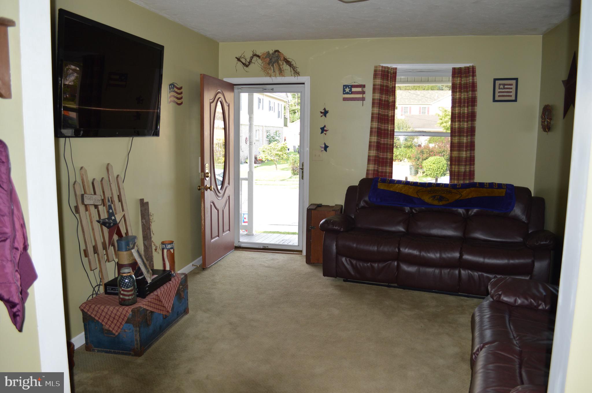 9 Stuart Avenue Hanover, PA 17331 - Photo 3 of 19 Gallery Image 3