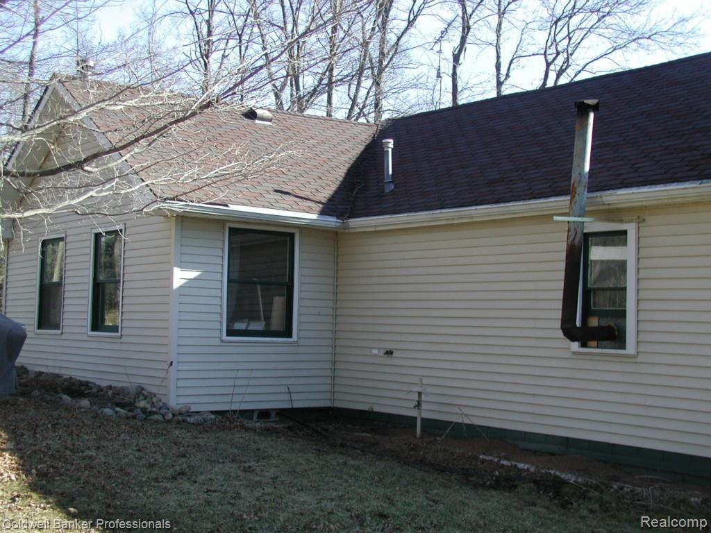 2036 South Elba Road Lapeer, MI 48446 - Photo 6 of 30 005.jpg