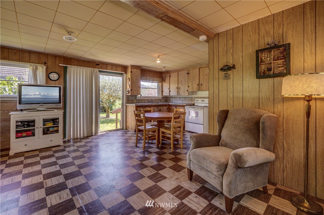 6421 Northeast North Shore Road Belfair, WA 98528 - Photo 6 of 25 Gallery Image 6