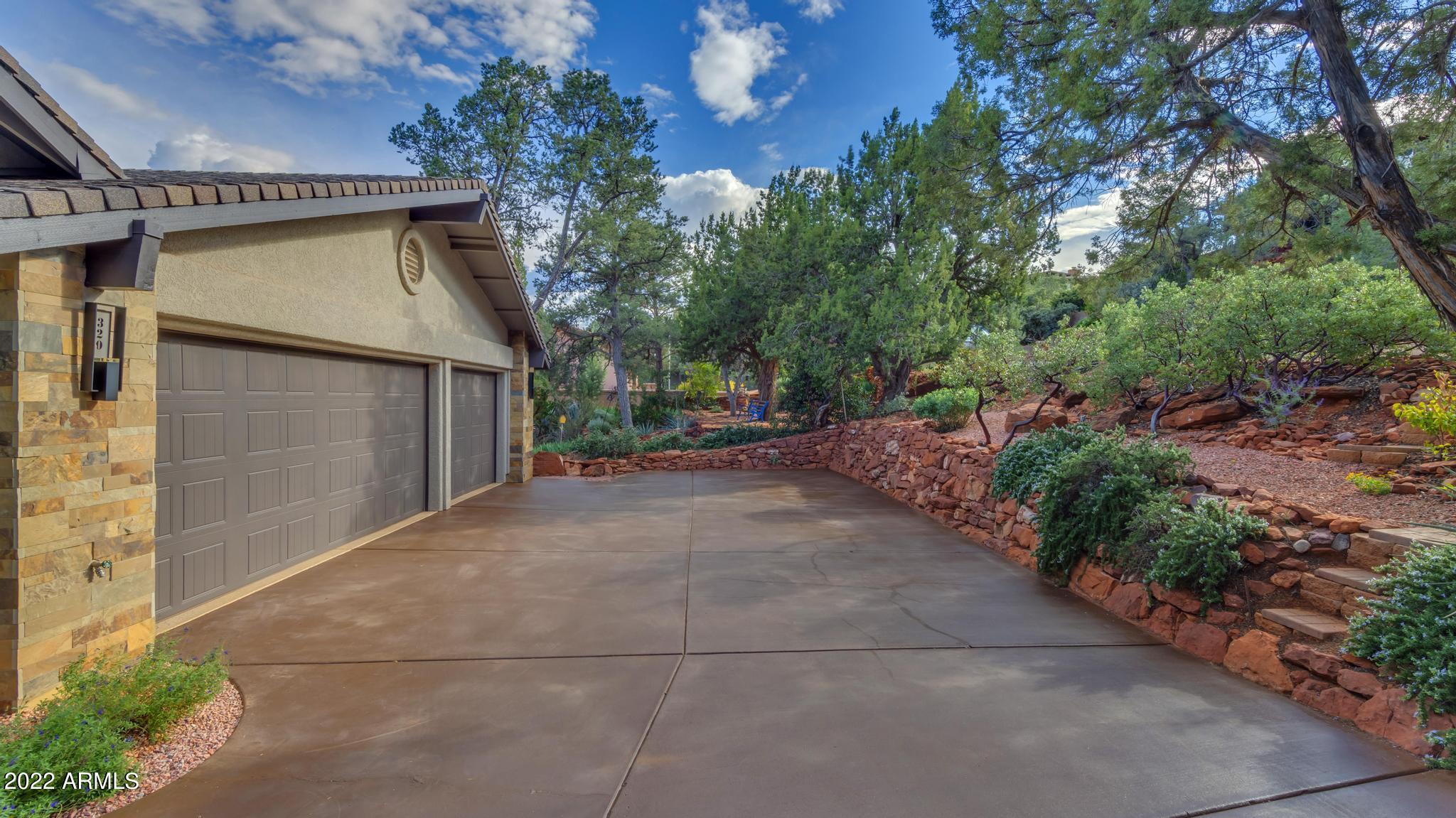 320 Ridge Road Sedona, AZ 86336 - Photo 5 of 112 IMG_9939