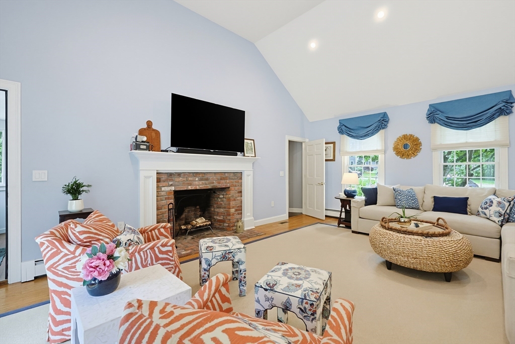 4 David Joseph Road Hopkinton, MA 01748 - Photo 17 of 40