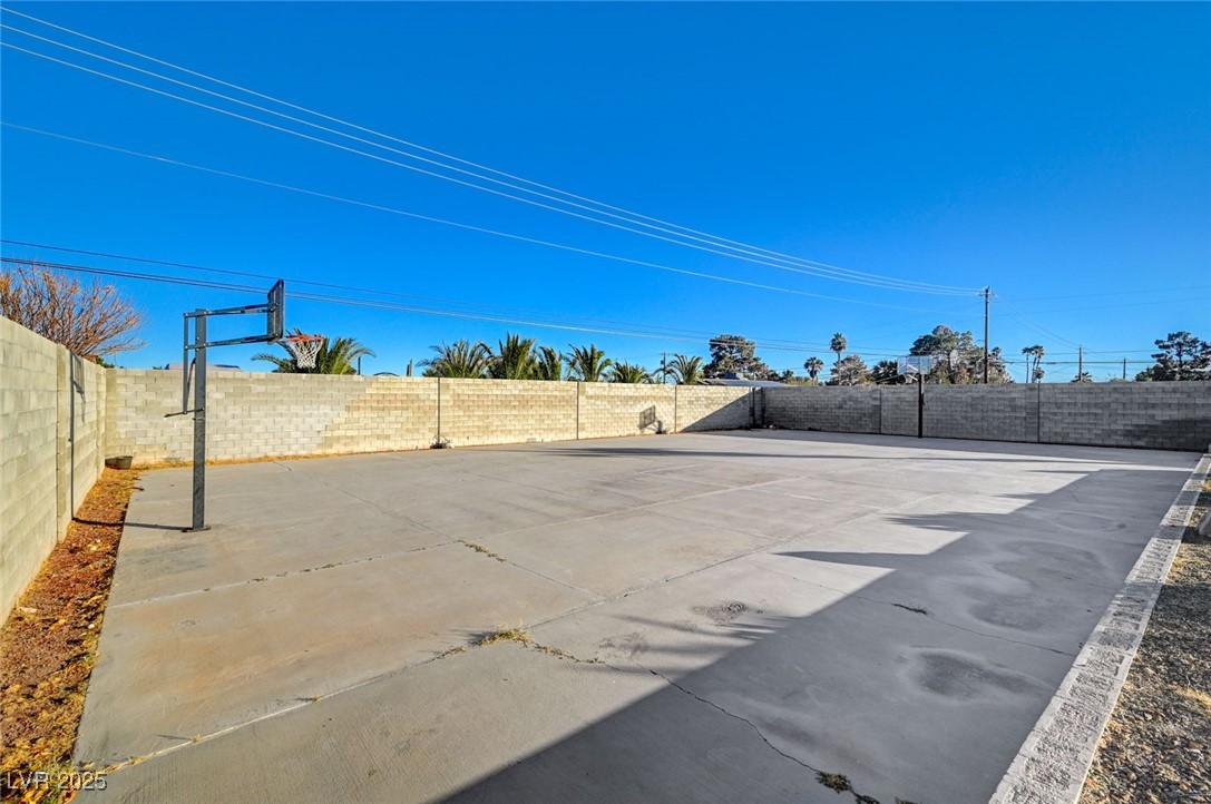 1964 Westwind Road Las Vegas, NV 89146 - Photo 70 of 75 Gallery Image 70