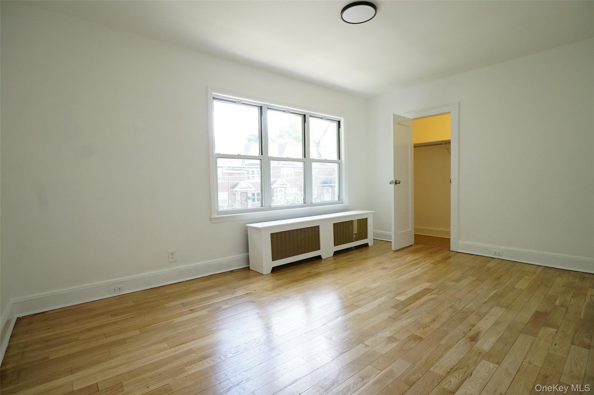 160-11 84th Road Queens, NY 11432 - Photo 6 of 25 2nd Floor Living Room