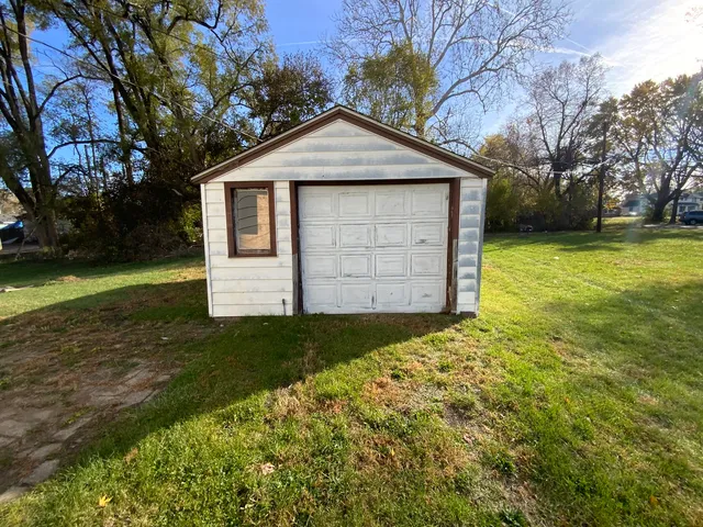 $31,000 | 405 Chandler Street, Danville, IL 61832