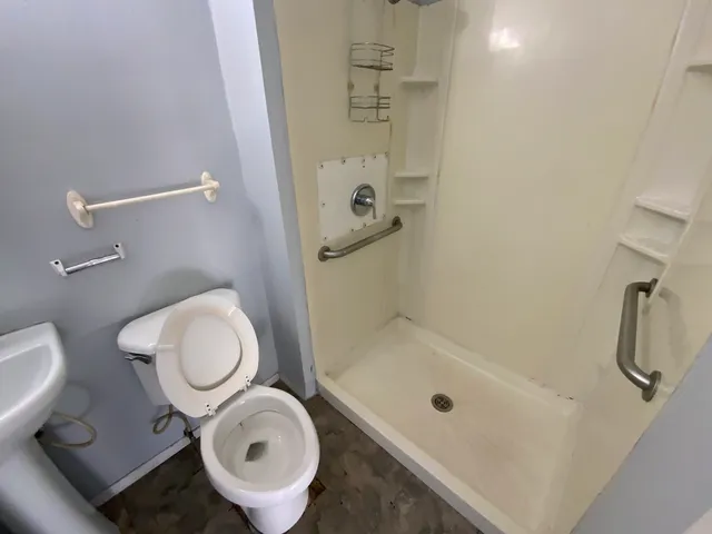 $31,000 | 405 Chandler Street, Danville, IL 61832