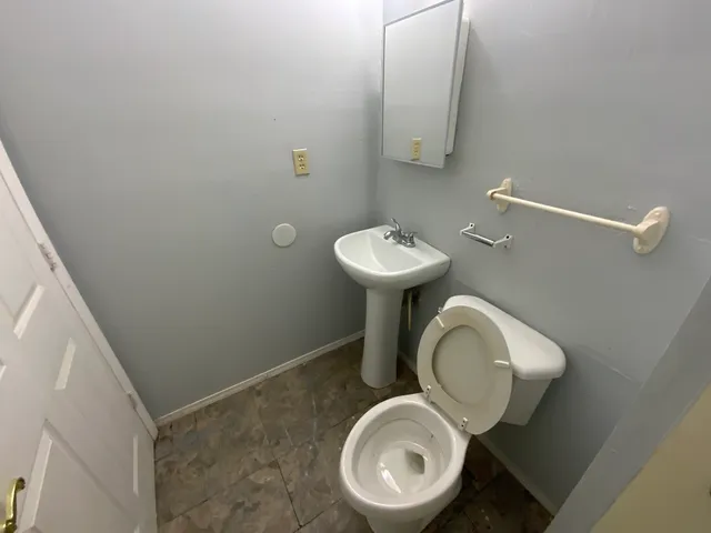 $31,000 | 405 Chandler Street, Danville, IL 61832