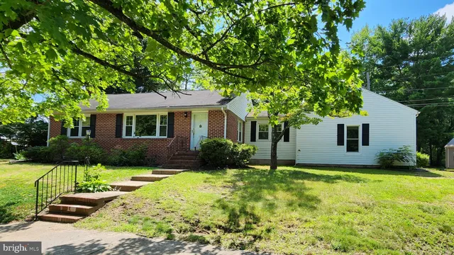 $385,000 | 117 Girard Road North, Glassboro, NJ 08028
