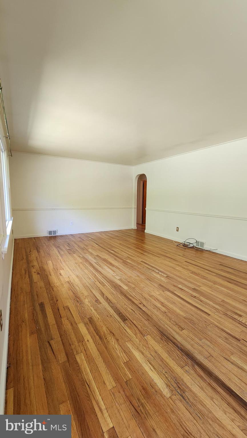 117 Girard Road North Glassboro, NJ 08028 - Photo 5 of 17