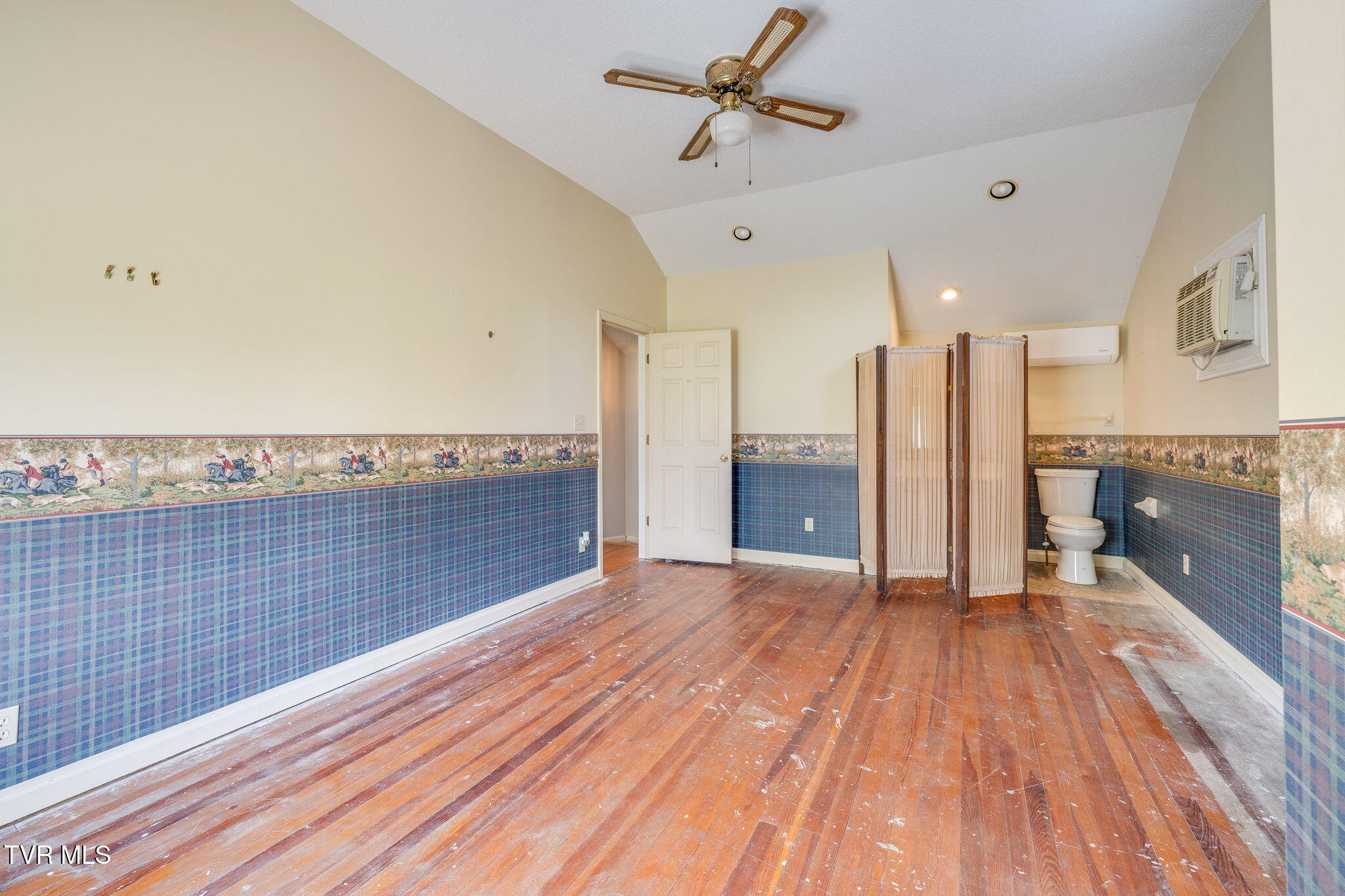 104 Patterson Road Kingsport, TN 37660 - Photo 21 of 35 021