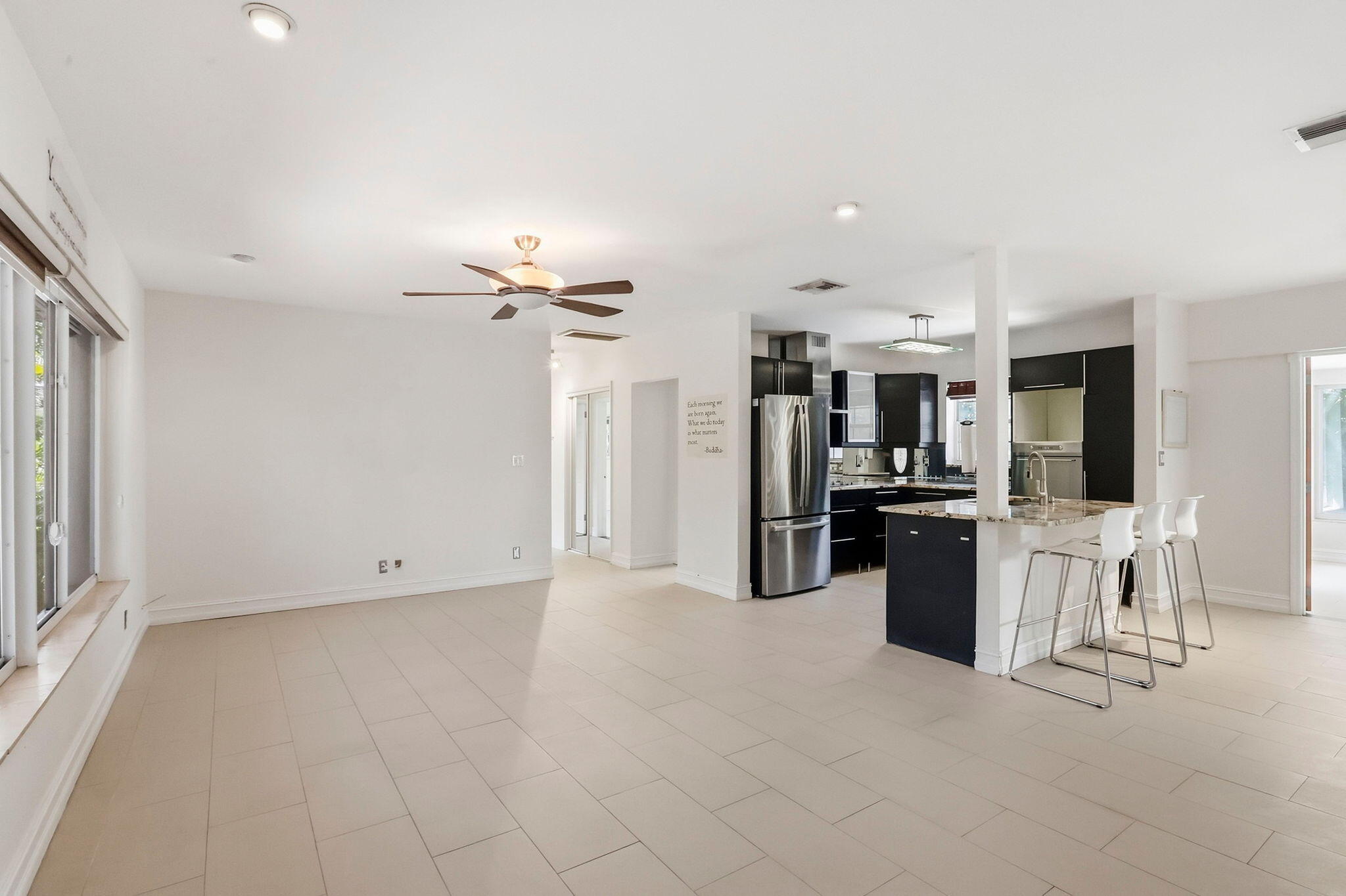 425 Northeast 20th Street Boca Raton, FL 33431 - Photo 9 of 35 9-web-or-mls-010_0E2A4415