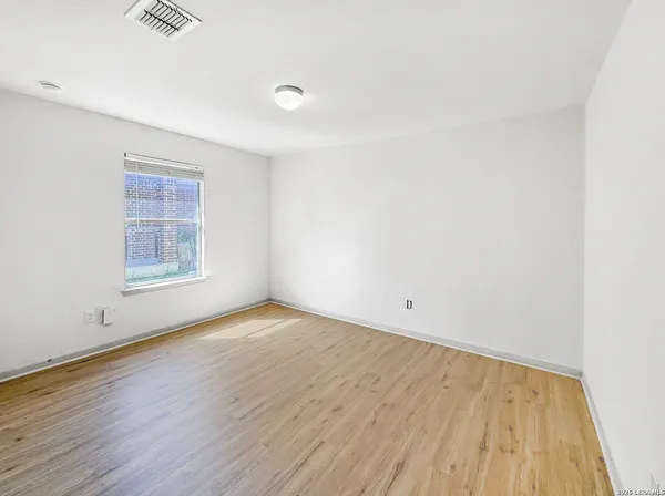 $1,800 | 9566 Everton, San Antonio, TX 78245