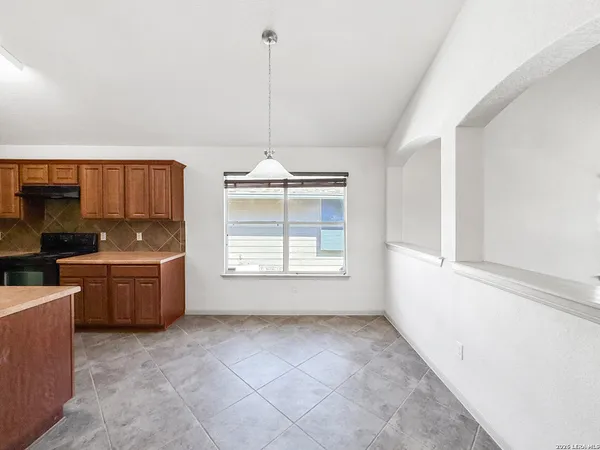 $1,800 | 9566 Everton, San Antonio, TX 78245