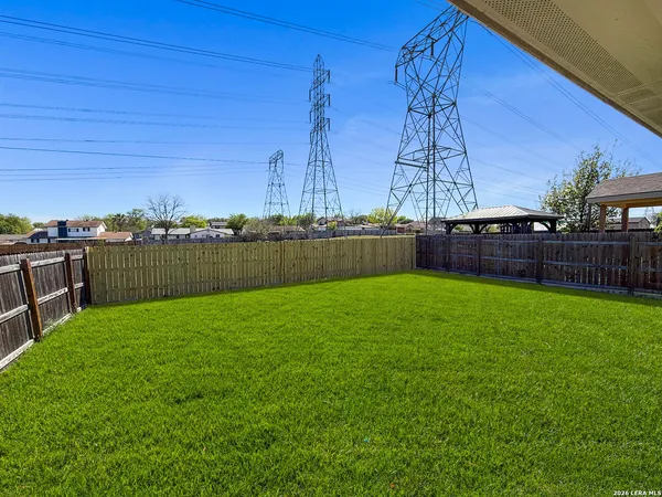 $1,800 | 9566 Everton, San Antonio, TX 78245