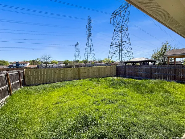 $1,800 | 9566 Everton, San Antonio, TX 78245