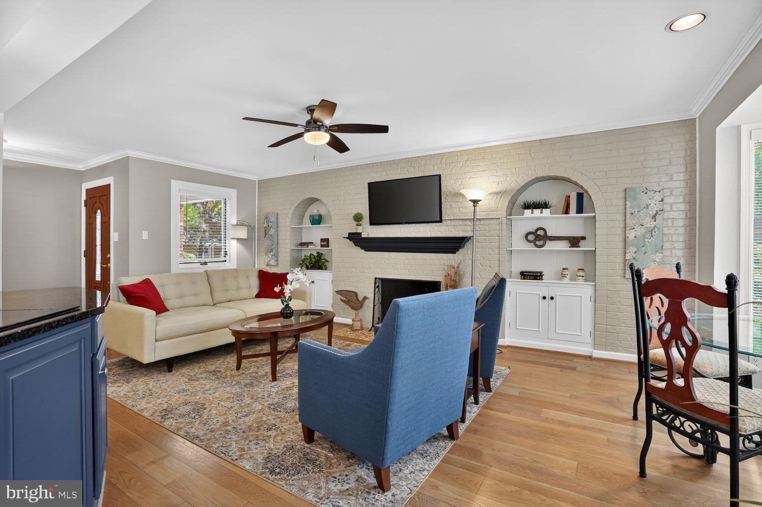 6104 Harmon Place Springfield, VA 22152 - Photo 13 of 98