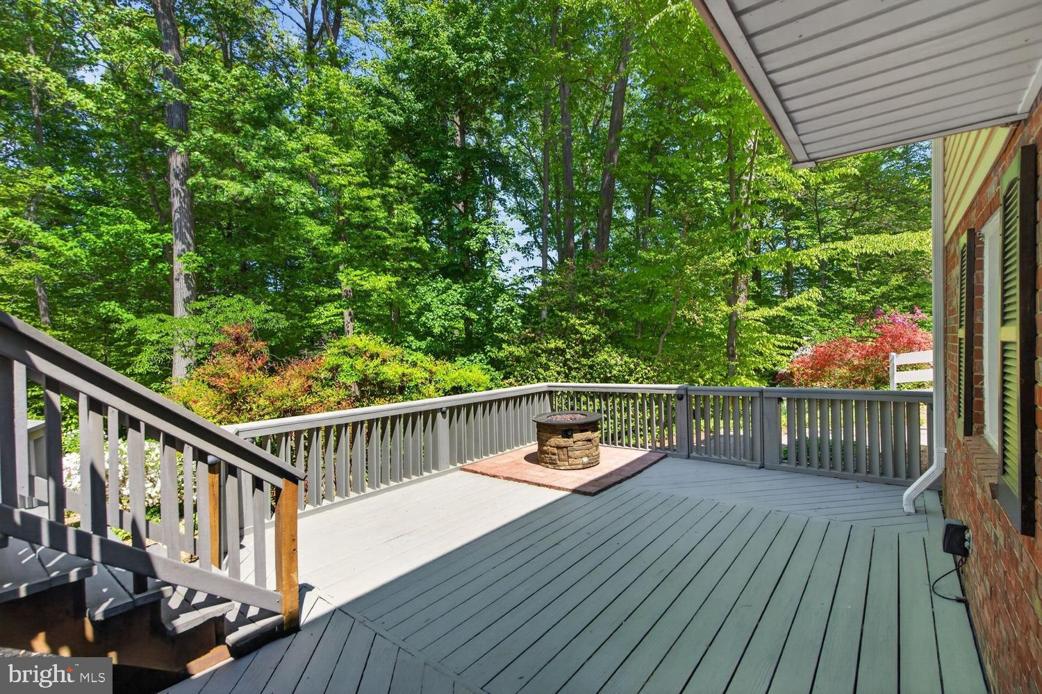 6104 Harmon Place Springfield, VA 22152 - Photo 41 of 98