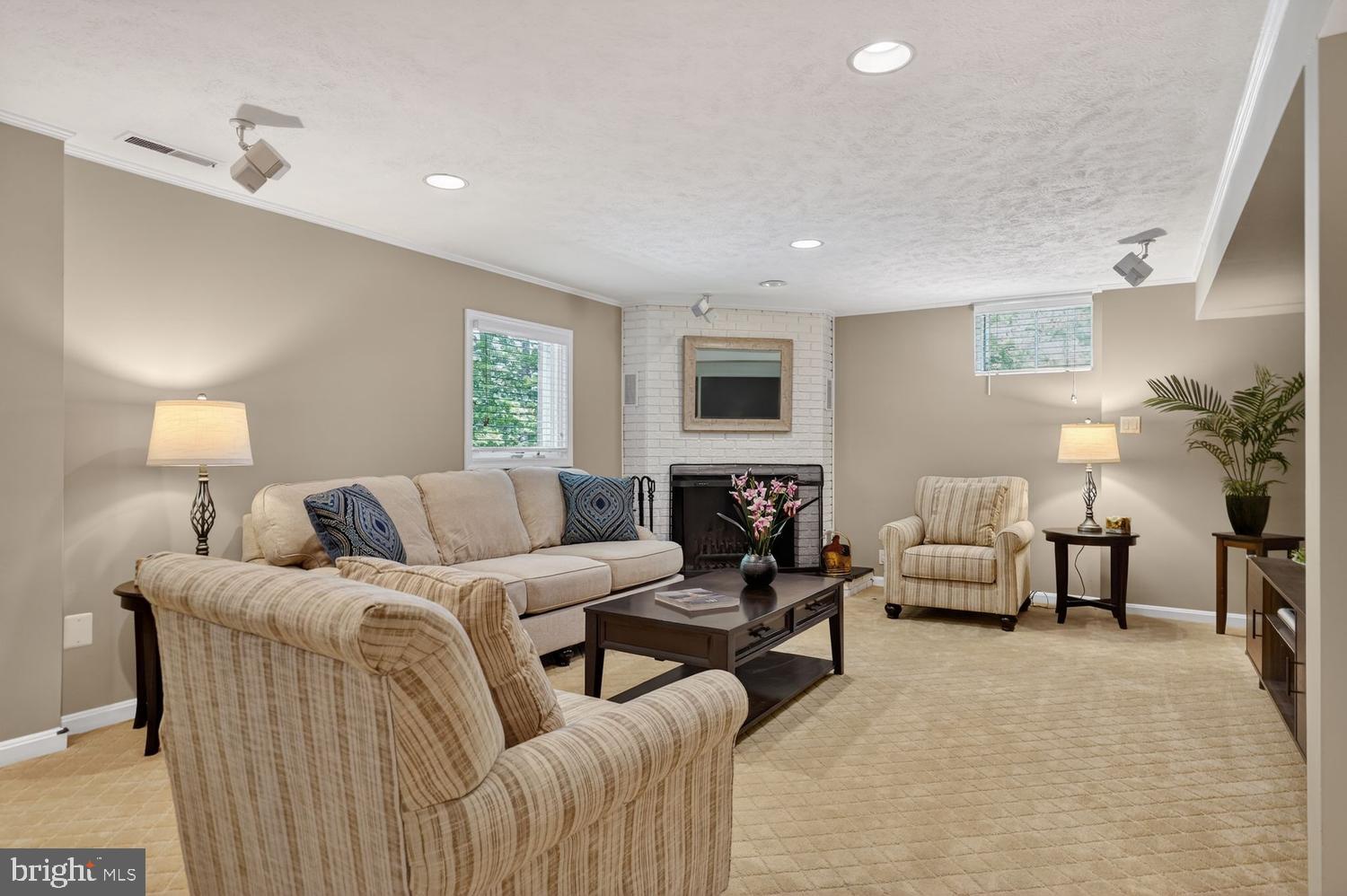 6104 Harmon Place Springfield, VA 22152 - Photo 76 of 98