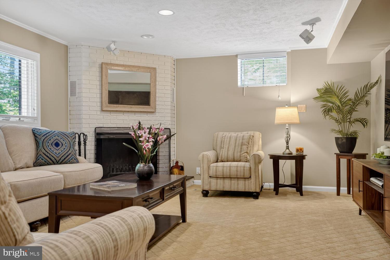 6104 Harmon Place Springfield, VA 22152 - Photo 77 of 98