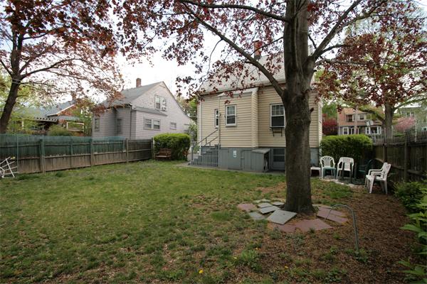 4 Chetwynd Road Cambridge, MA 02140 - Photo 5 of 5