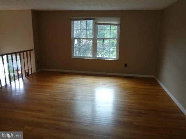 8606 Tupelo Avenue Laurel, MD 20708 - Photo 3 of 13 Living Room