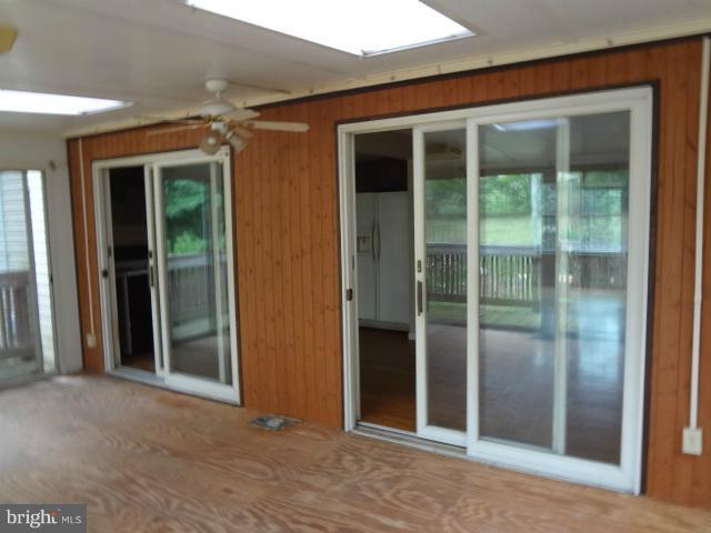8606 Tupelo Avenue Laurel, MD 20708 - Photo 10 of 13 Sunroom