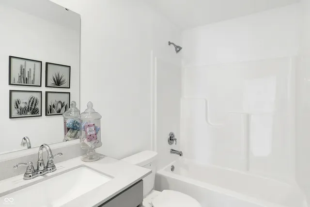 $297,995 | 1640 Colorado Spruce Way, Greenfield, IN 46140