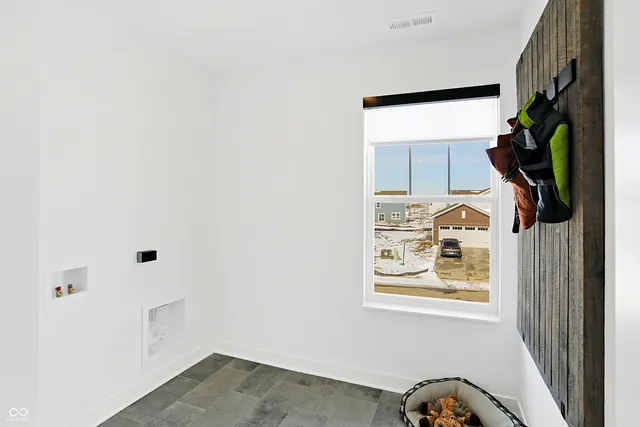 $297,995 | 1640 Colorado Spruce Way, Greenfield, IN 46140