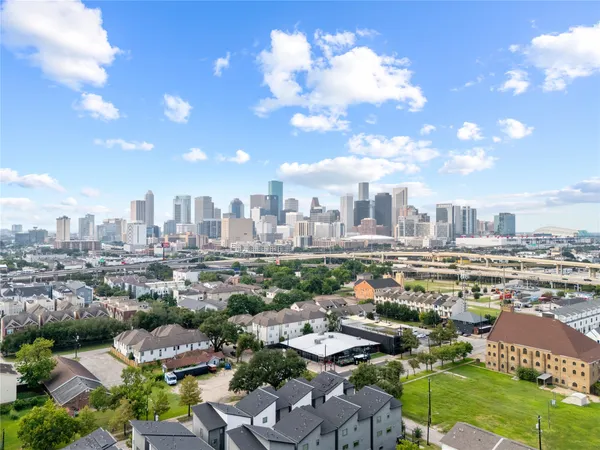 $399,000 | 2404 Hadley Street, Unit C, Houston, TX 77004