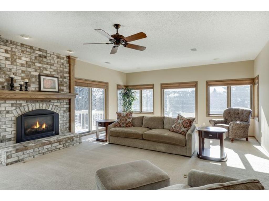 8805 Boulder Rise Eden Prairie, MN 55347 - Photo 5 of 23