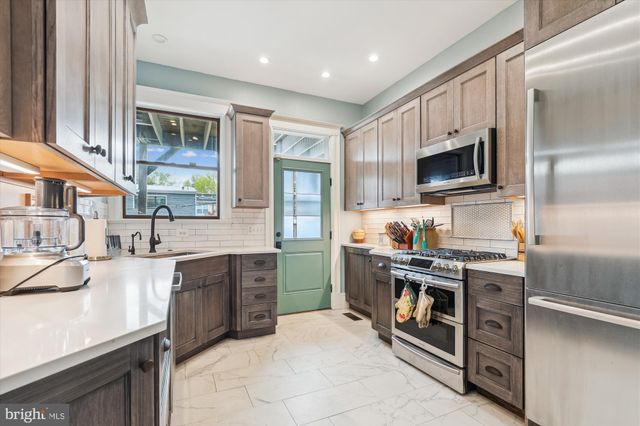 $1,100,000 | 1202 Monroe Street Northwest, Washington, DC 20010