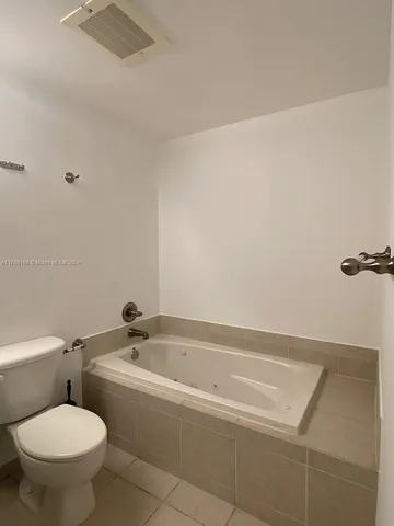 $324,900 | 140 South Dixie Highway, Unit 820, Hollywood, FL 33020