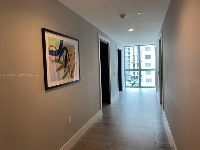 $324,900 | 140 South Dixie Highway, Unit 820, Hollywood, FL 33020