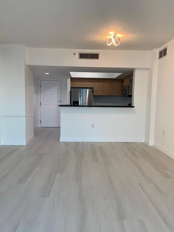 $324,900 | 140 South Dixie Highway, Unit 820, Hollywood, FL 33020