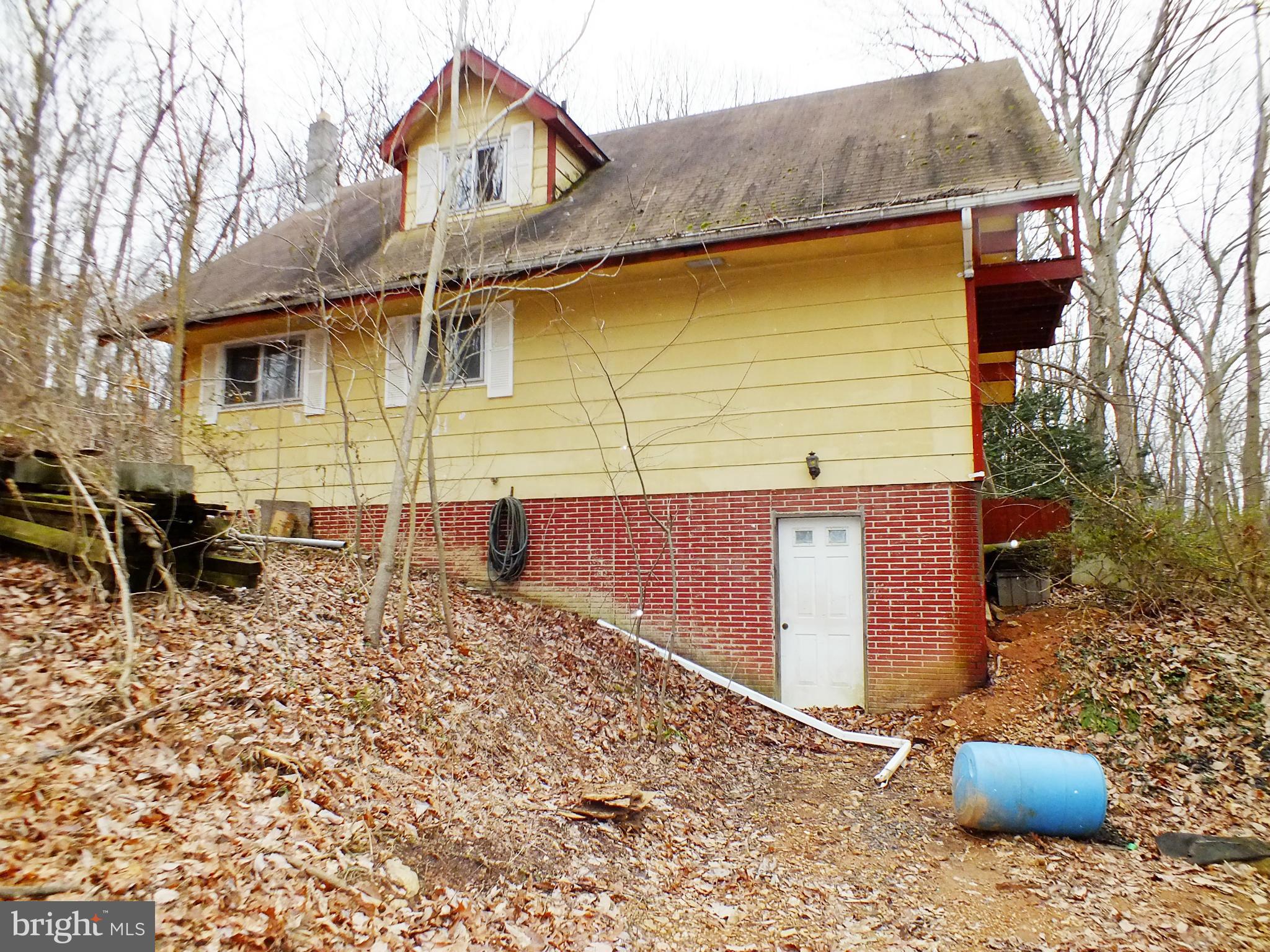 4211 York Road, Unit 1 Manchester, MD 21102 - Photo 29 of 30 Exterior, Side View