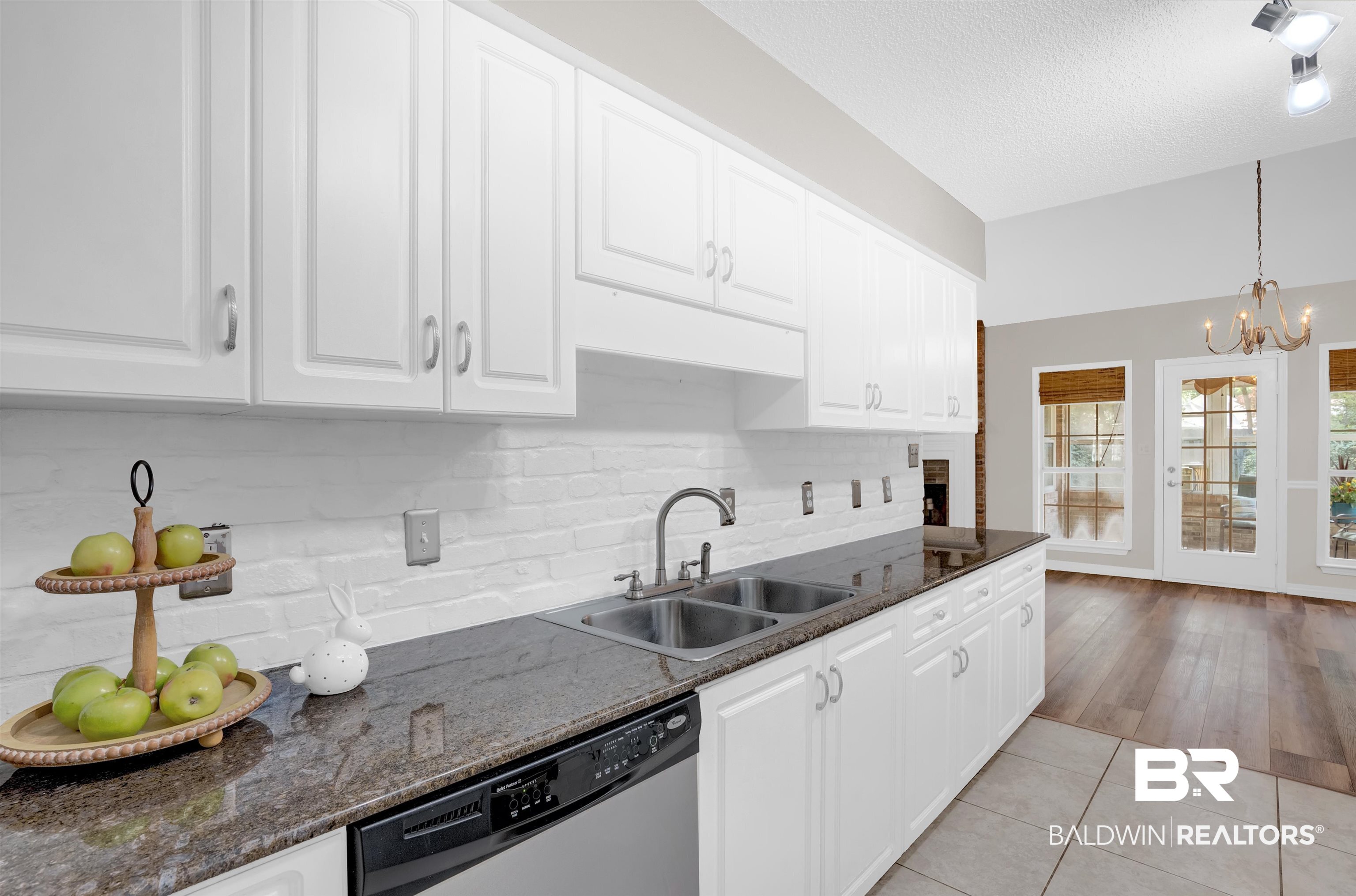 19741 Hunters Loop Fairhope, AL 36532 - Photo 15 of 42 Kitchen